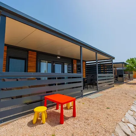 Mobile Homes With 2 Shared Pools Сasa de vacaciones *