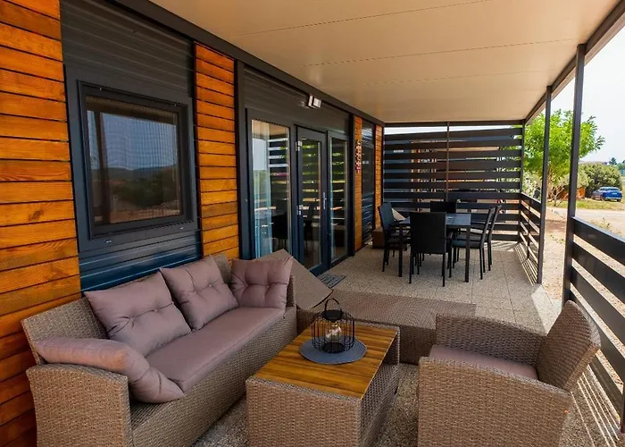 Mobile Homes With 2 Shared Pools Сasa de vacaciones Pirovac